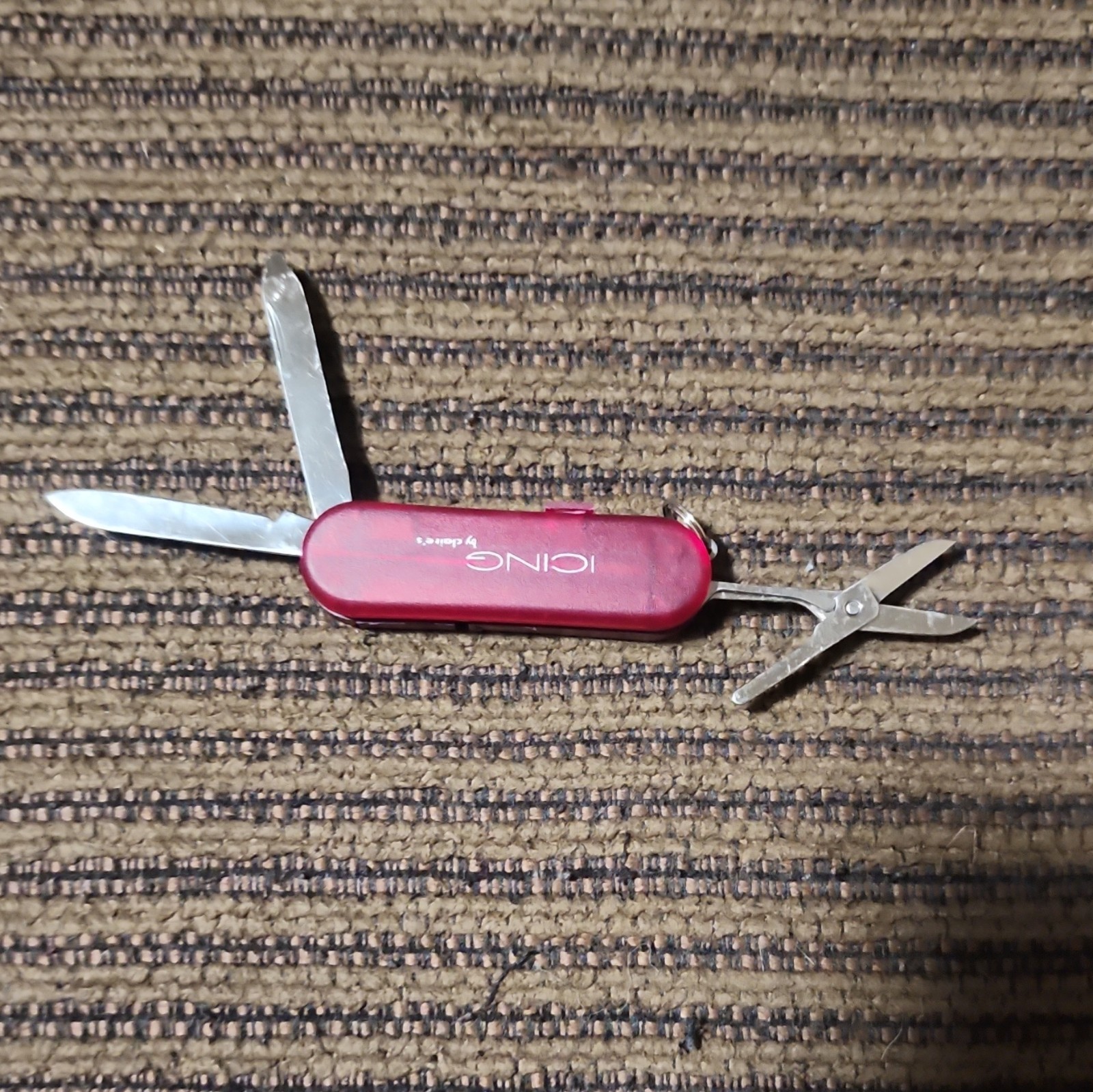 Claire’s Icing Red 3-Tool Multi-Tool Knife File Scissors w/ Keyring Ring