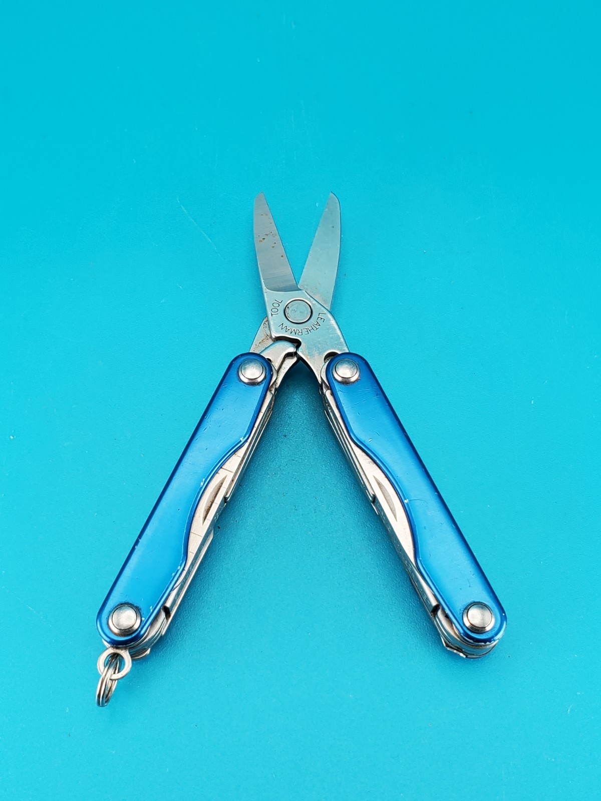 Leatherman Squirt S4 Multi-Tool, Key Ring, Retired, BLUE!