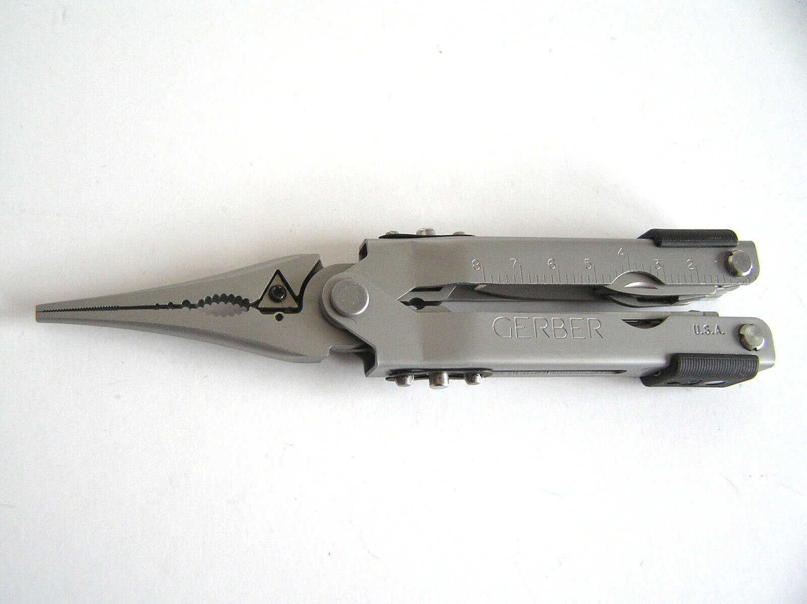 Gerber Fisherman MP600 Multi Tool w Longer Needlenose Plier & RARE Hard Case