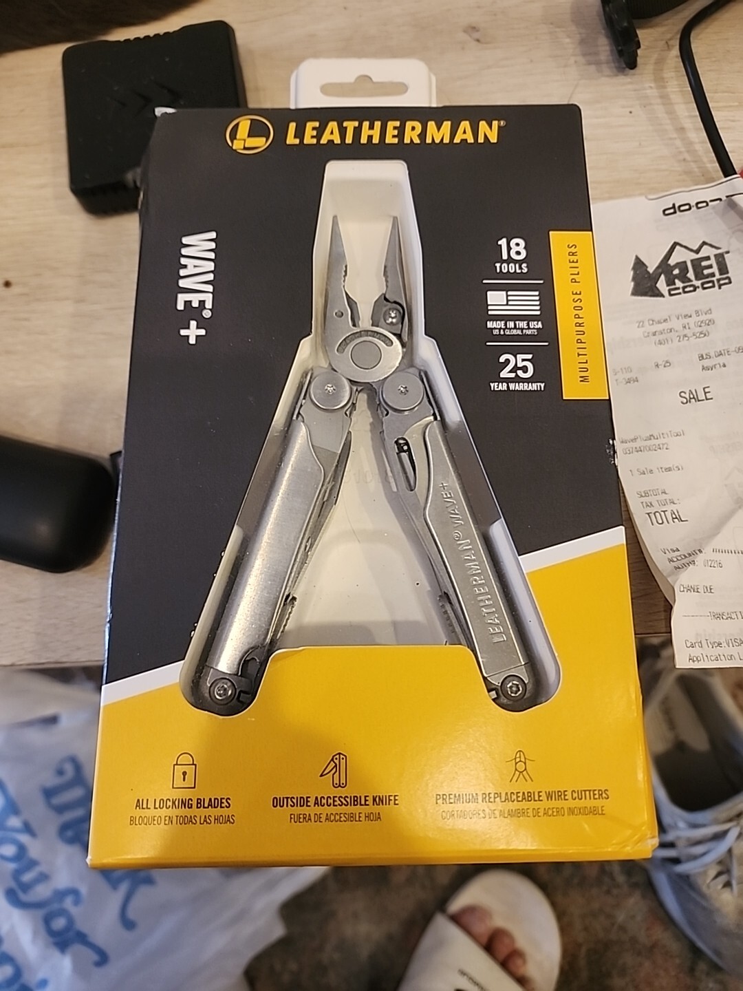 Leatherman 832532 Wave Plus Multi Tool with Black Nylon Seth – Stainless