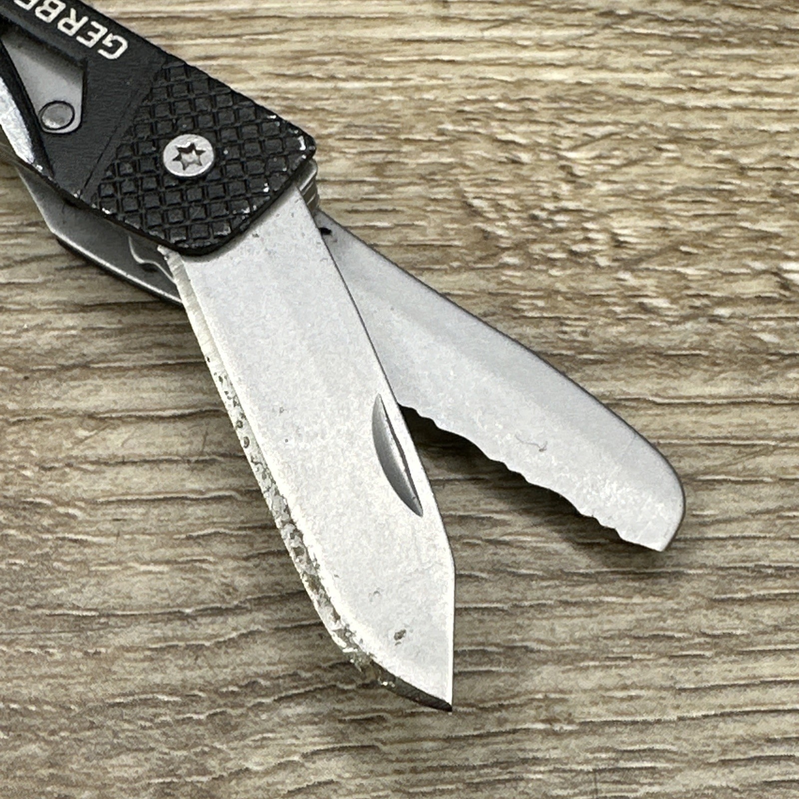 Gerber Vise Multi Tool Multitool Knife Pliers Folding EDC Tool