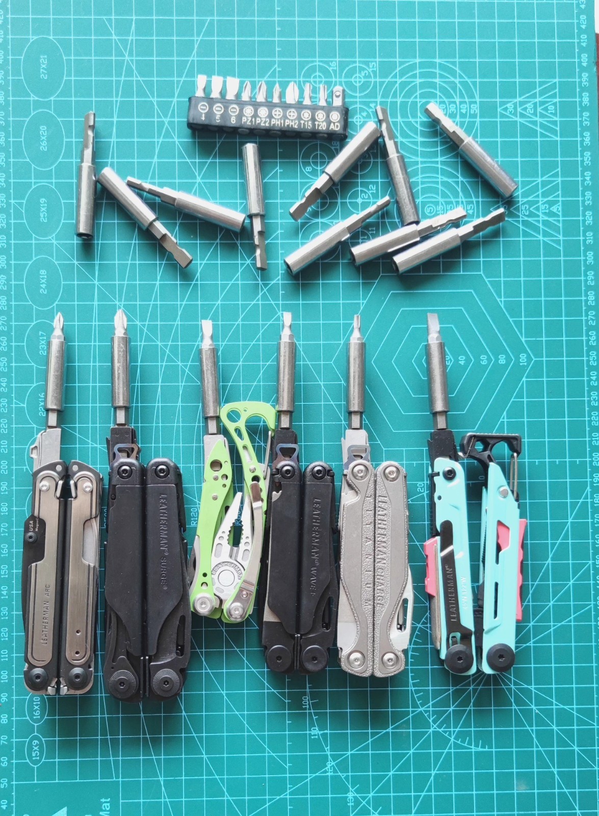 Compatible with Leatherman Surge/Wave/ARC/MUT – Magnetic Cr-V Steel Bit Extensio