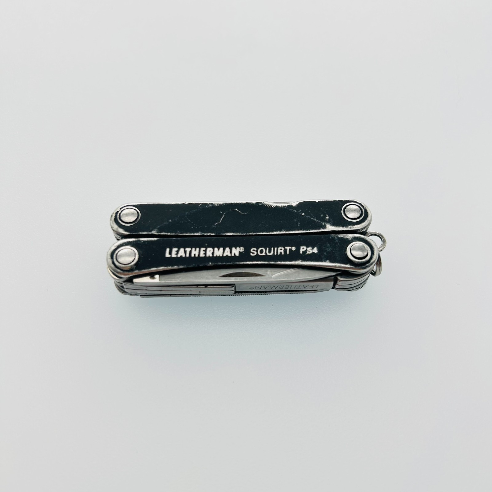 Leatherman Squirt PS4 BLACK – 8-in-1 Keychain Multi-Tool Discontinued (CODE11)