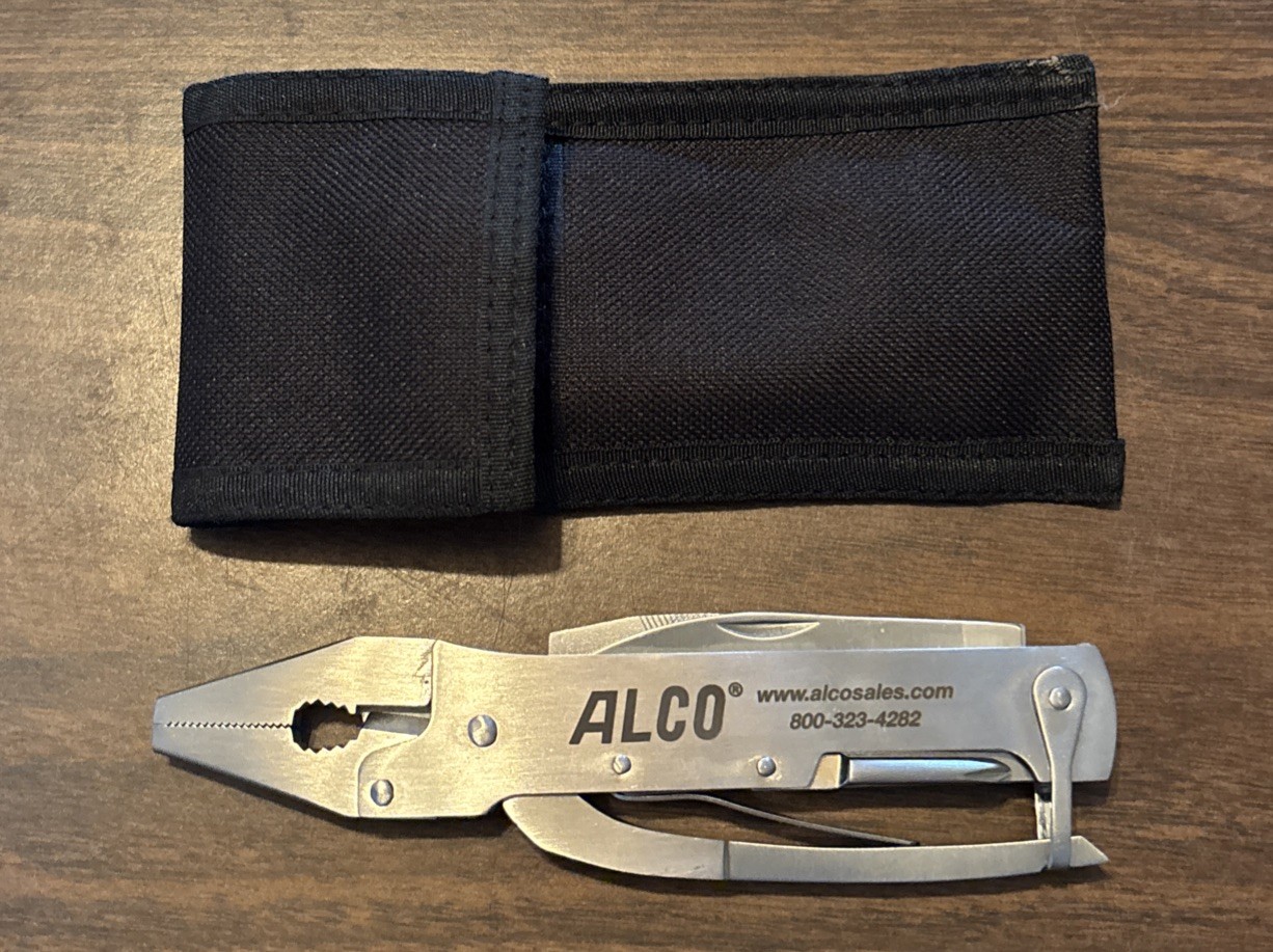 Barlow Stainless Steel Plier/ Knife Multi Tool With Nylon Case
