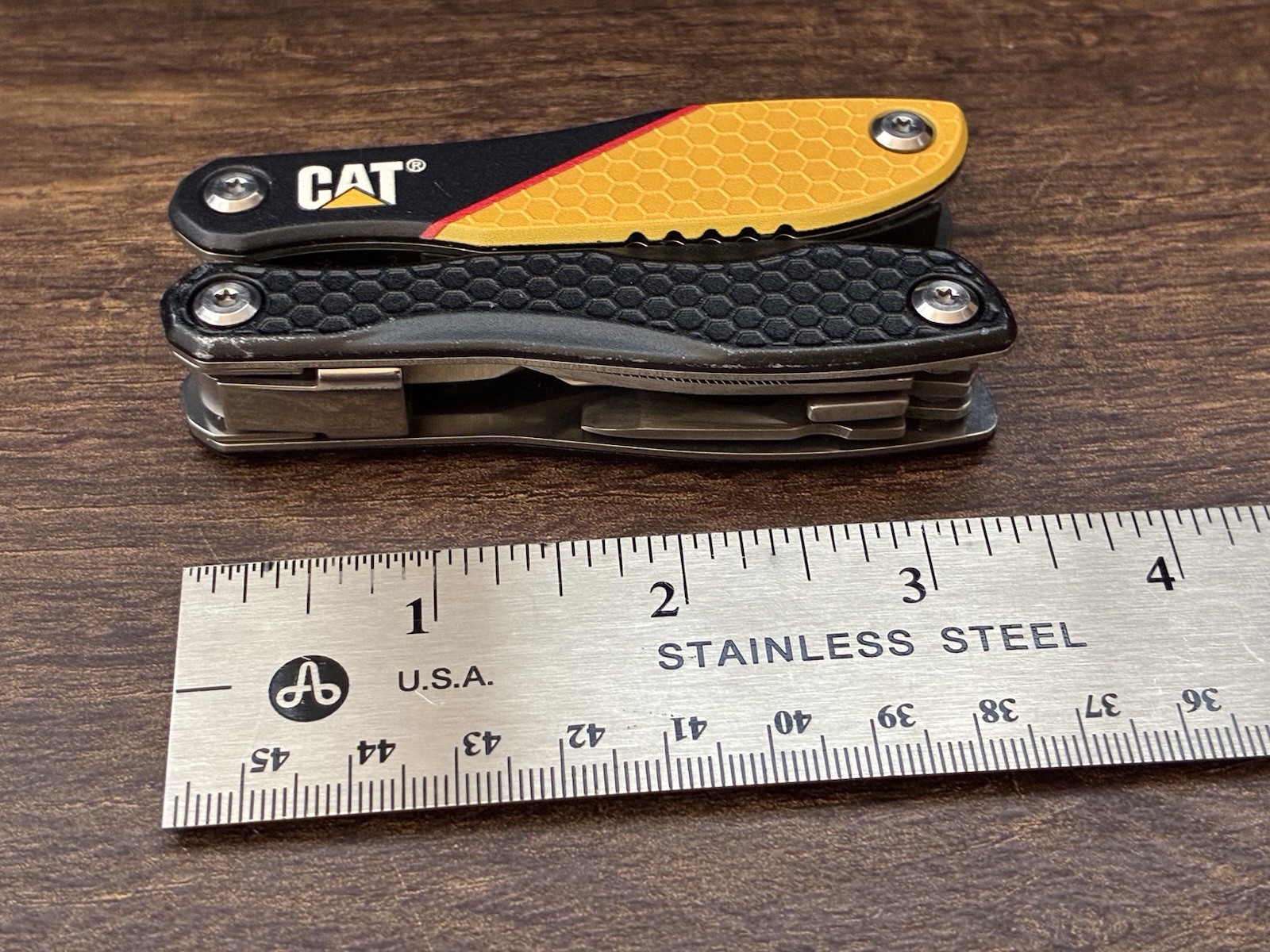 CAT Black & Yellow Multi-Function Tool 12-in-1
