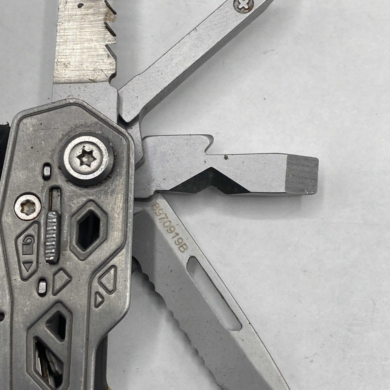 Gerber Truss Multi Tool – Gray