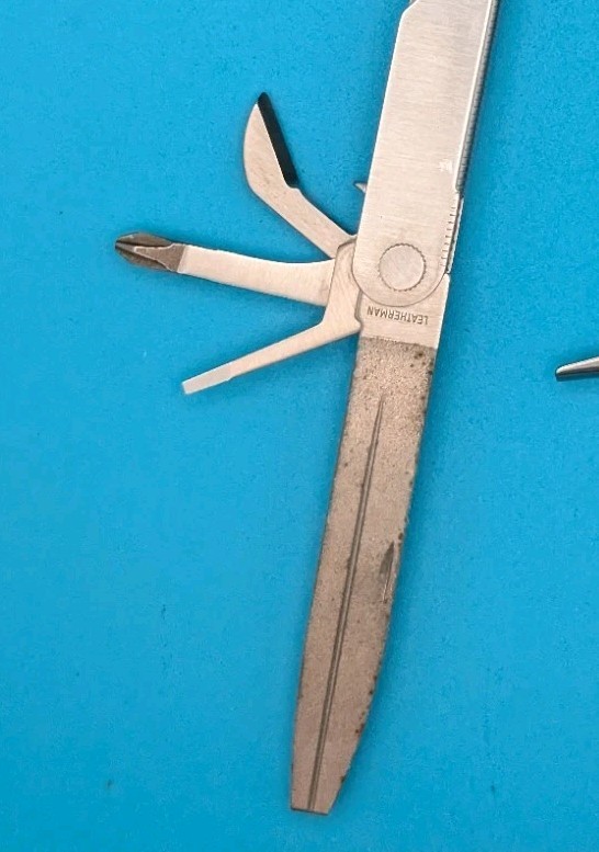 Leatherman PST 2 Multi Tool! 11/98 date stamp! Fast Shipping!