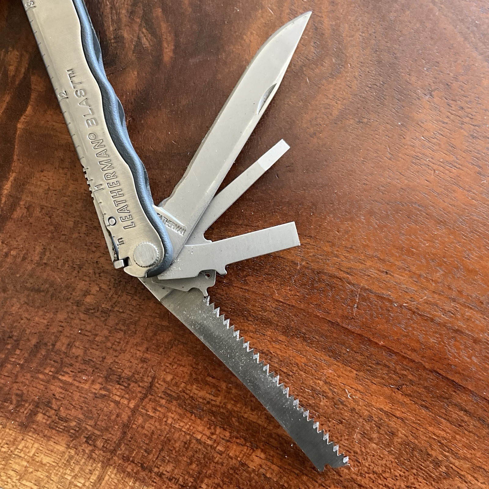 RETIRED Date Code 0607 (June 2007) Leatherman BLAST Multi-Tool w Leather Sheath
