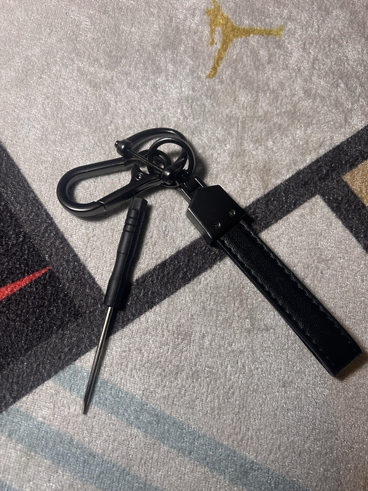 Lincoln Key Holder / Carabiner Screwdriver Included