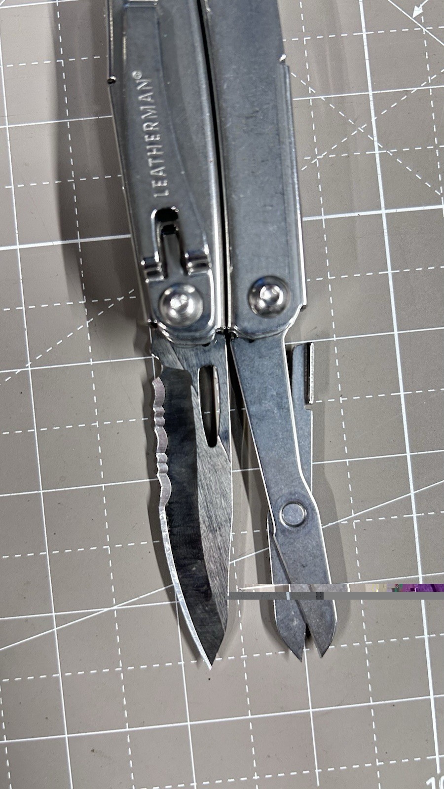 LEATHERMAN Wingman 14 in 1 Multitool W/ Spring-Action Pliers & Scissors Silver