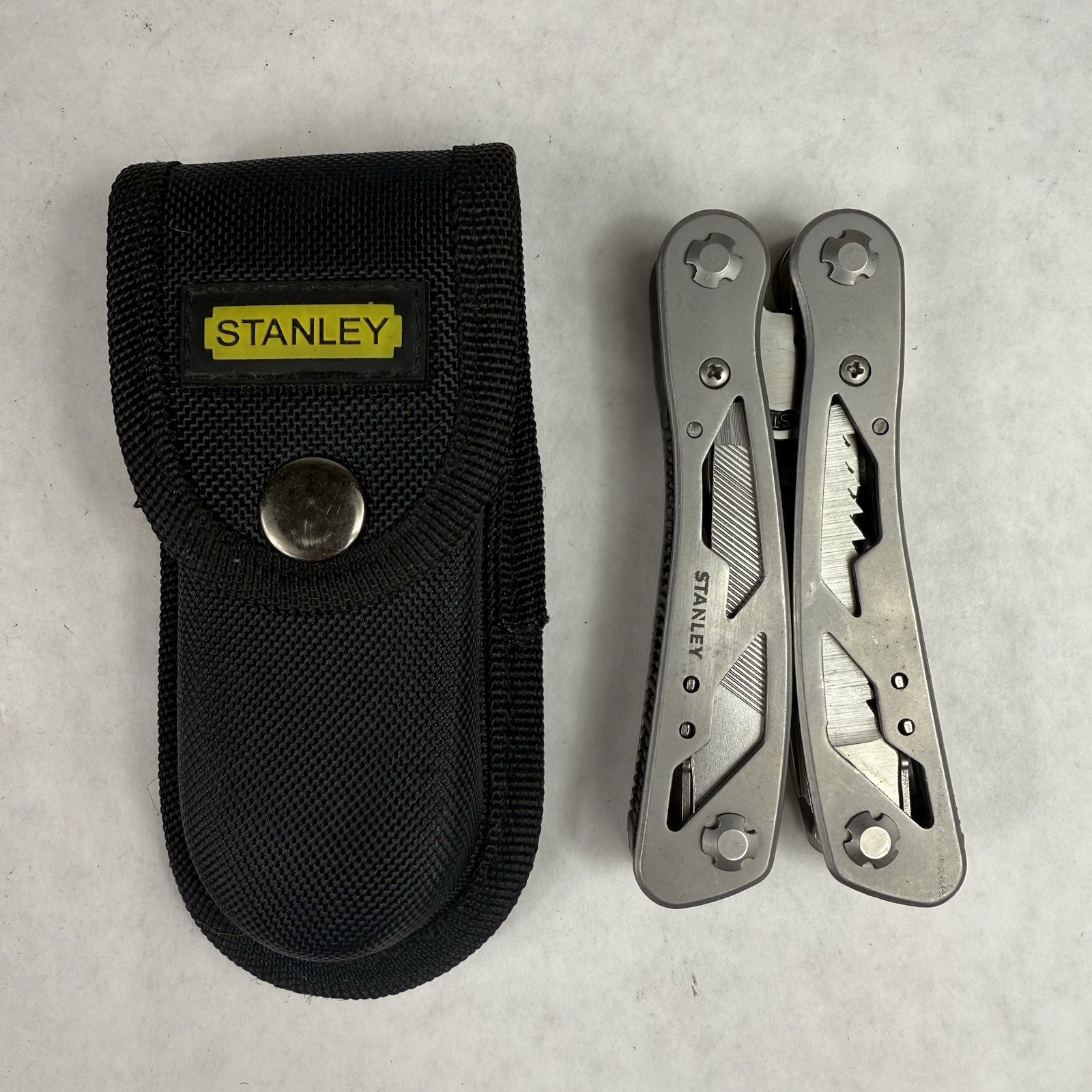 Stanley Multitool 2CR 12-in-1 Grey Stainless Steel Knife Plier Drivers W/ Case