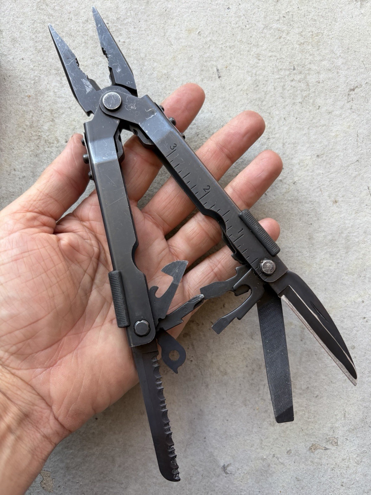 GERBER MP600 USA BLACK OXIDE MULTI TOOL, KNIFE, PLIER, W/SHEATH, VERY GOOD OA!