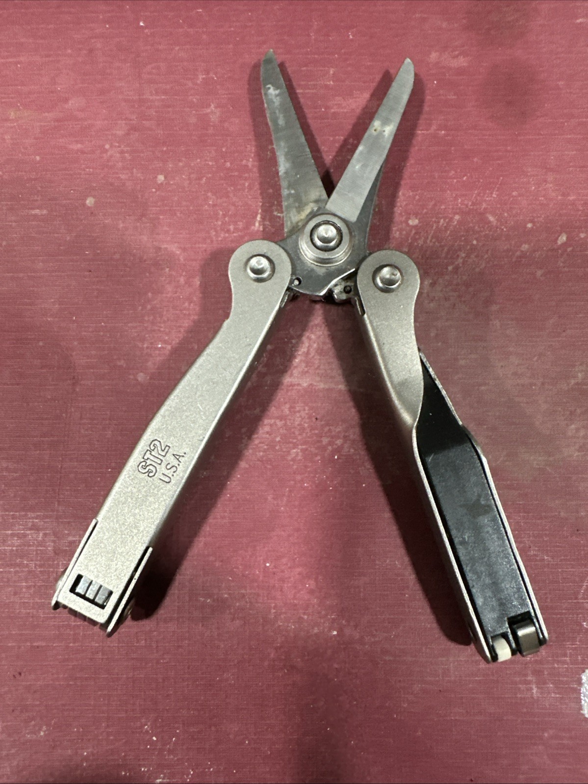 Schrade tough chip multi tool