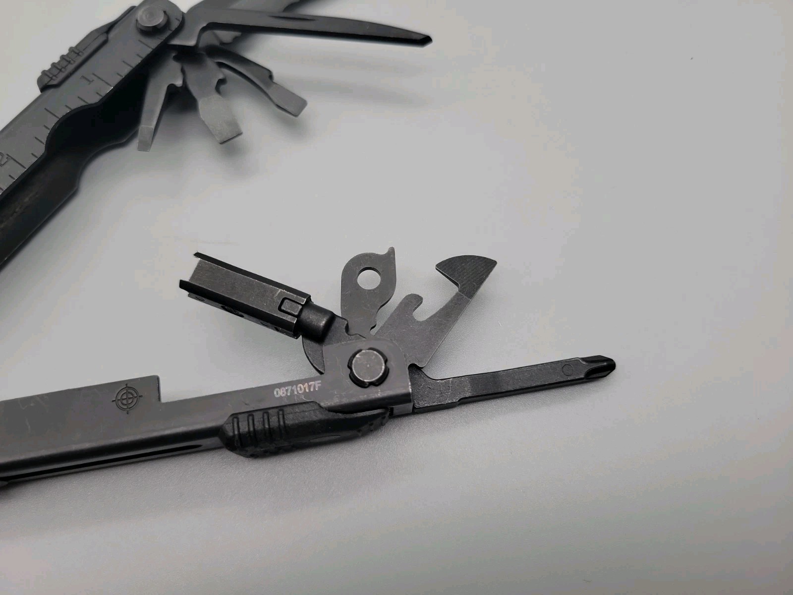 Gerber MP600-ST Multi-Plier Multi-Tool w/ Sight Tool – Black – DISCONTINUED