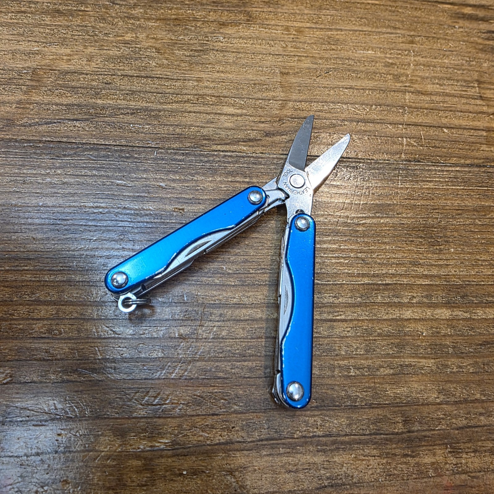 Leatherman Squirt S4 Blue Multi-tool Knife – Retired