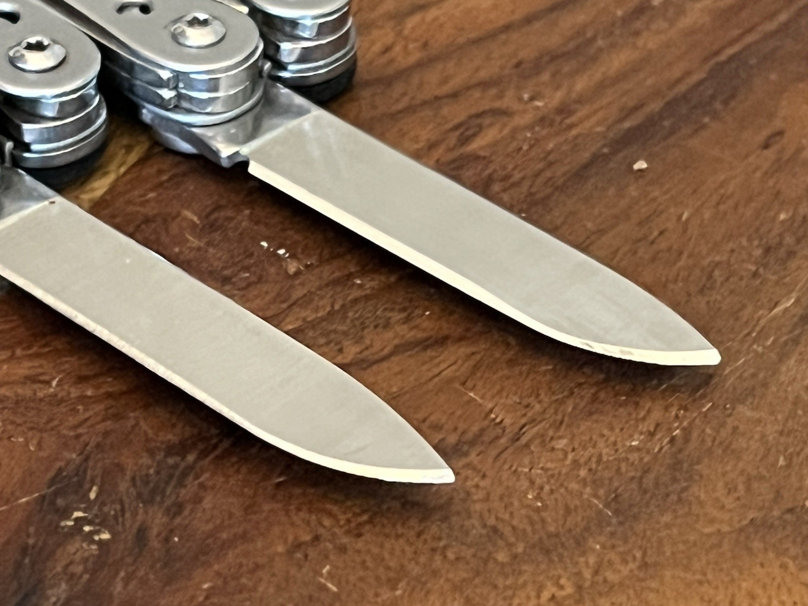 Retired Leatherman Style CS Multi Tool Knife File Scissor Carabiner (Lot Of 2)