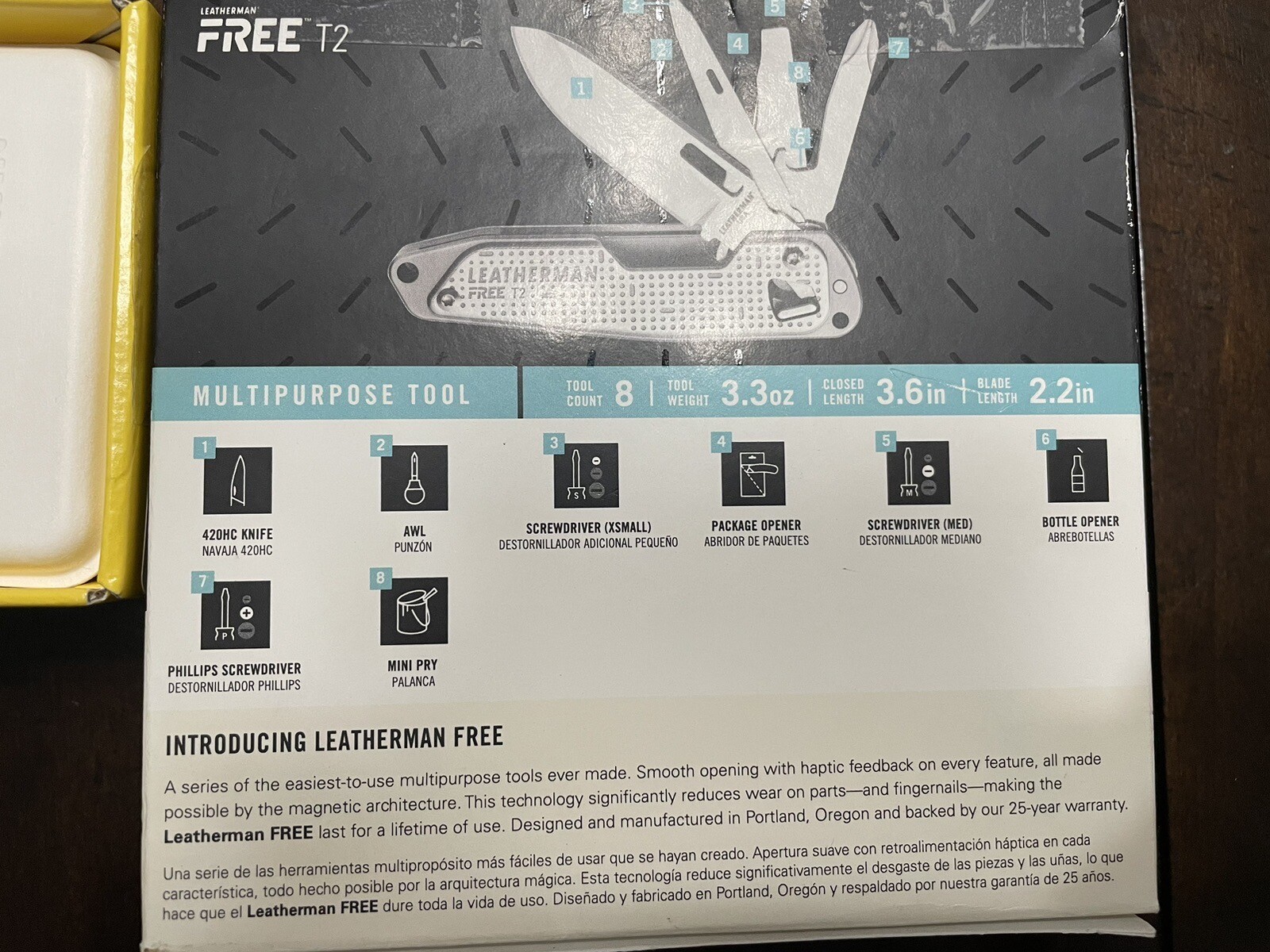 2 Leatherman Multi tools Free T2 Stainless Skeletool Kbx Green