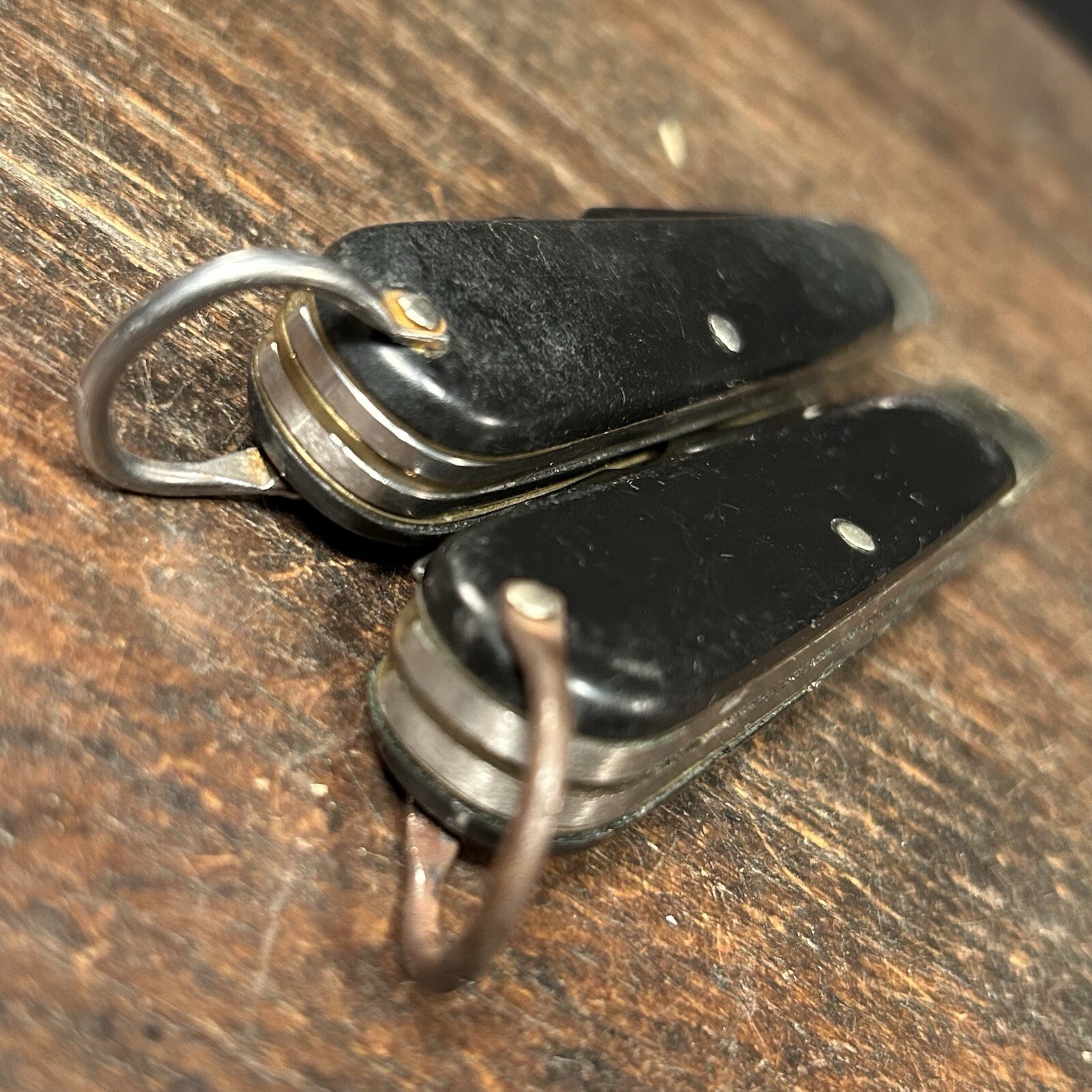 Vintage Pocket Knife Lot (2) Camillus New York USA TL-29