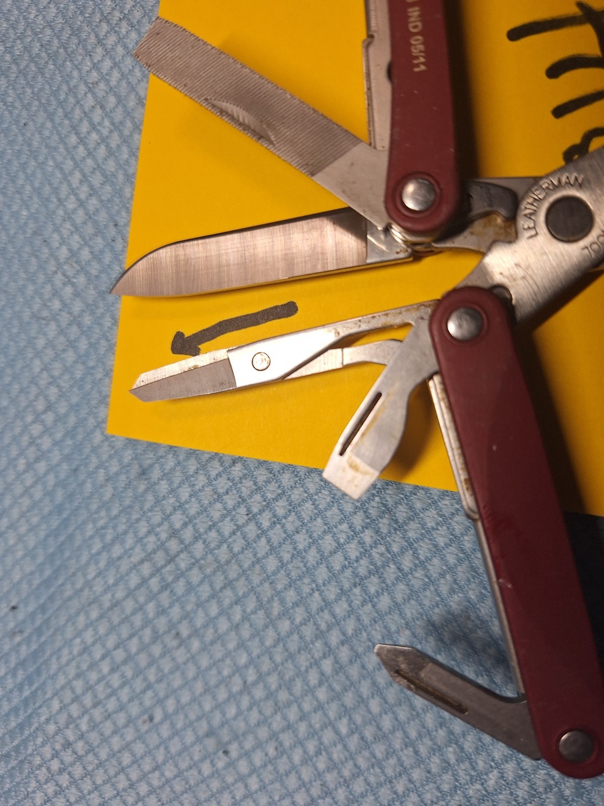 1 LEATHERMAN RED PS4 Squirt Multi Tool BROKEN LOT O14