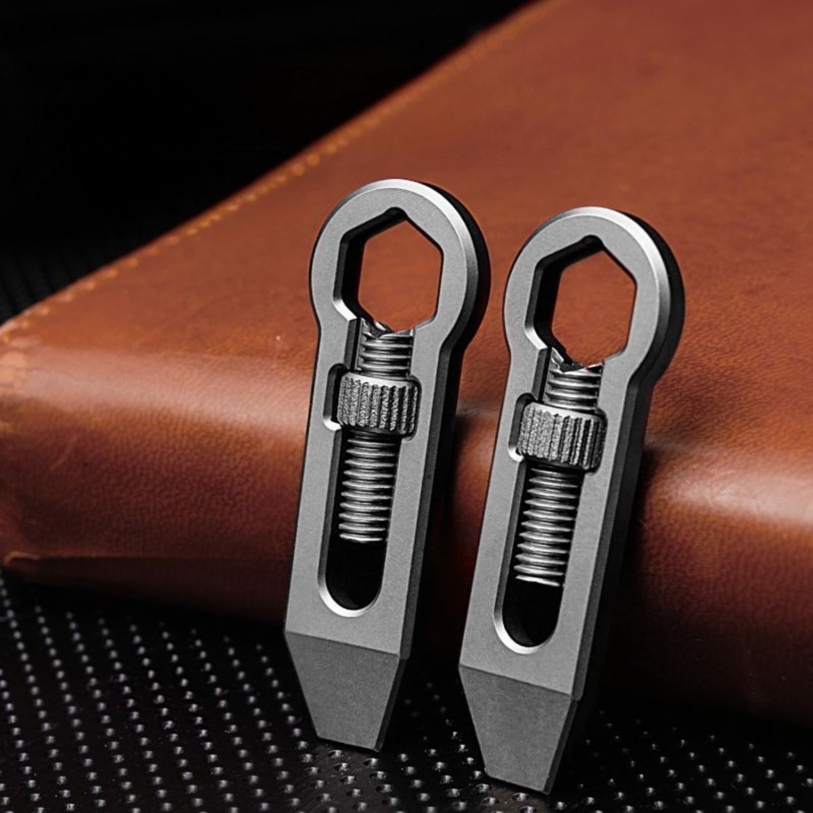 EDC Mini Titanium Adjustable Wrench Pry Bar Crowbar Pocket Multi Tools Keychain