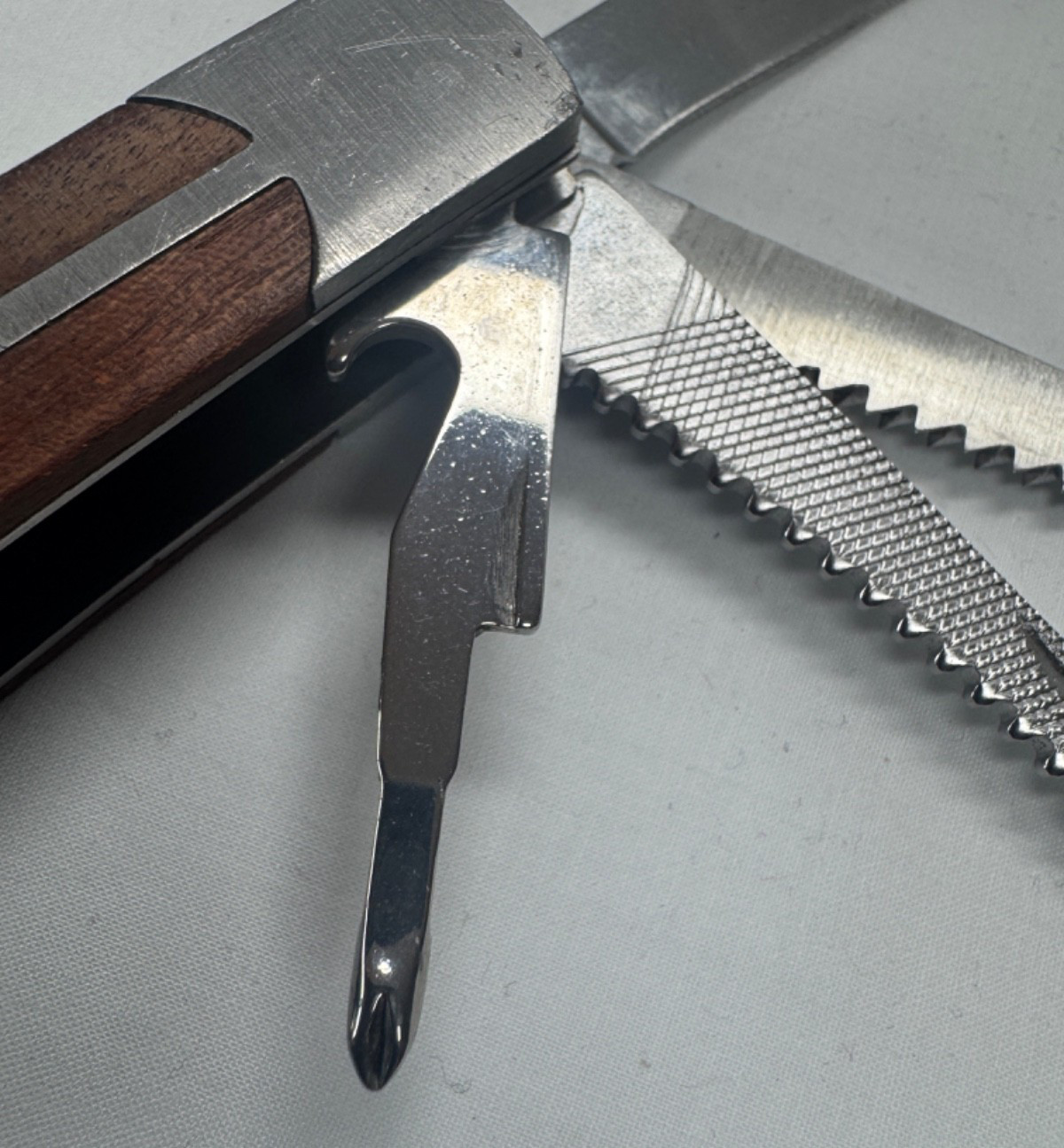 SHEFFIELD CAMPER MULTI TOOL 12-IN-1