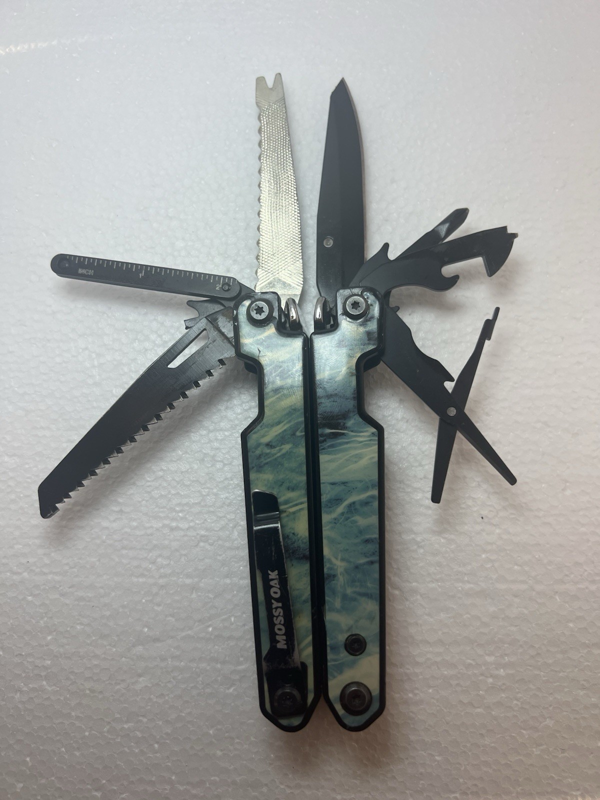 Mossy Oak Multi Tool Preowned Fishing Hunting