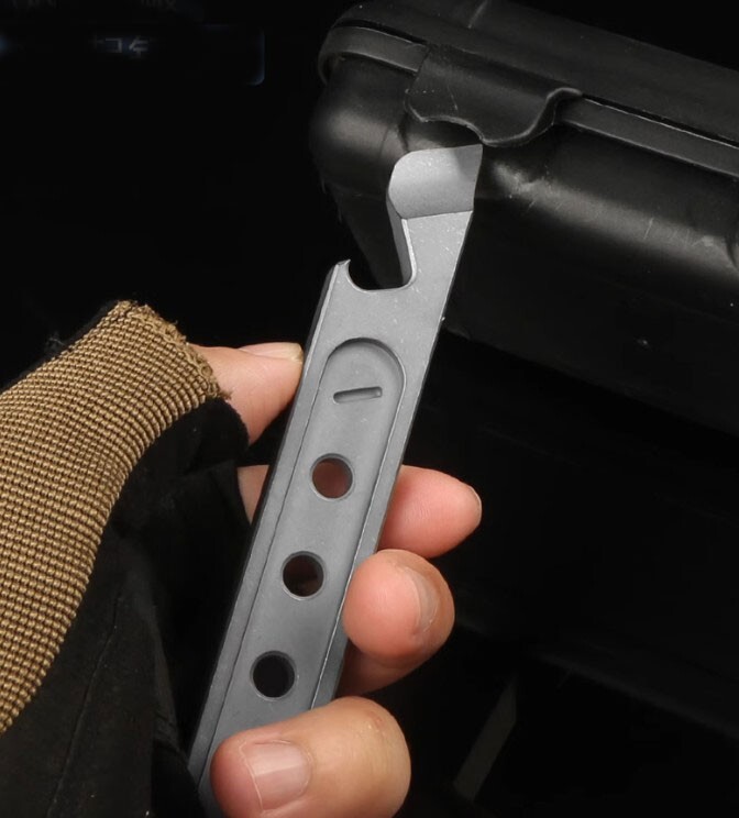 Titanium Alloy Outdoor Multi Tools Pocket Pry Bar Crowbar Bottle Opener EDC
