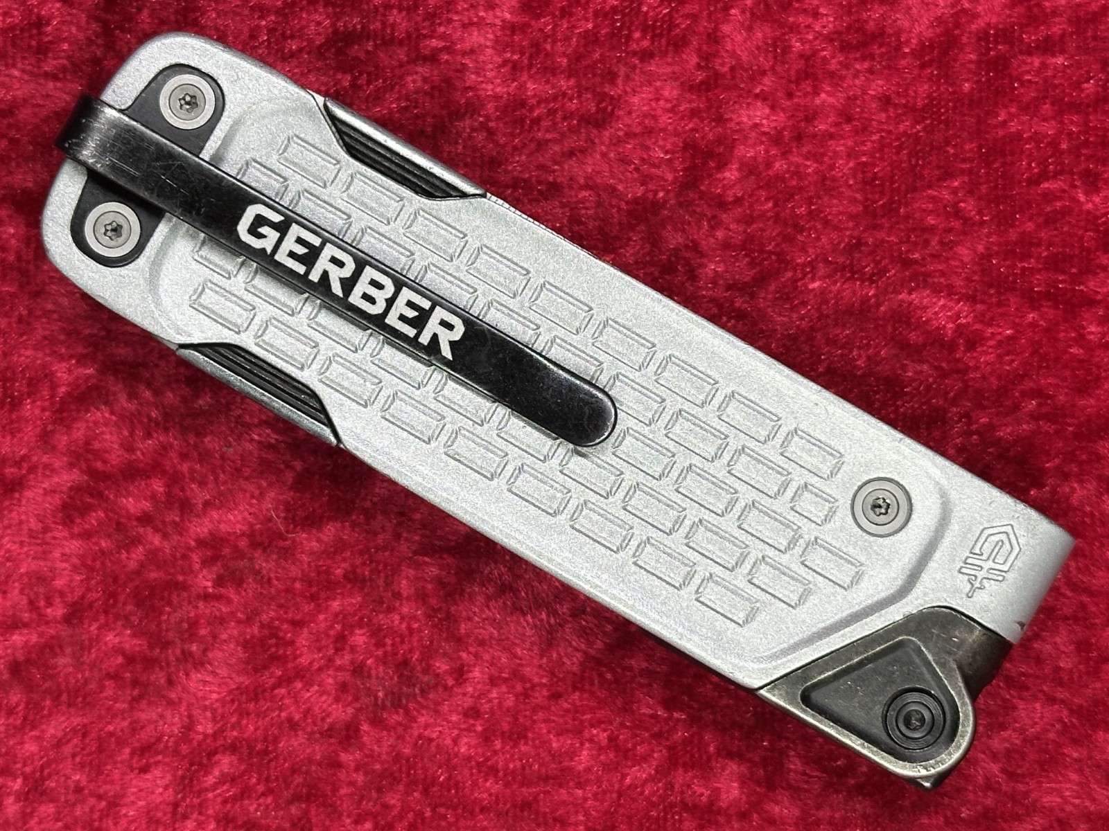 Gerber Lockdown Drive Aluminum Handle Pocket Multi-Tool 7-in-1 w/Pocket Clip(639