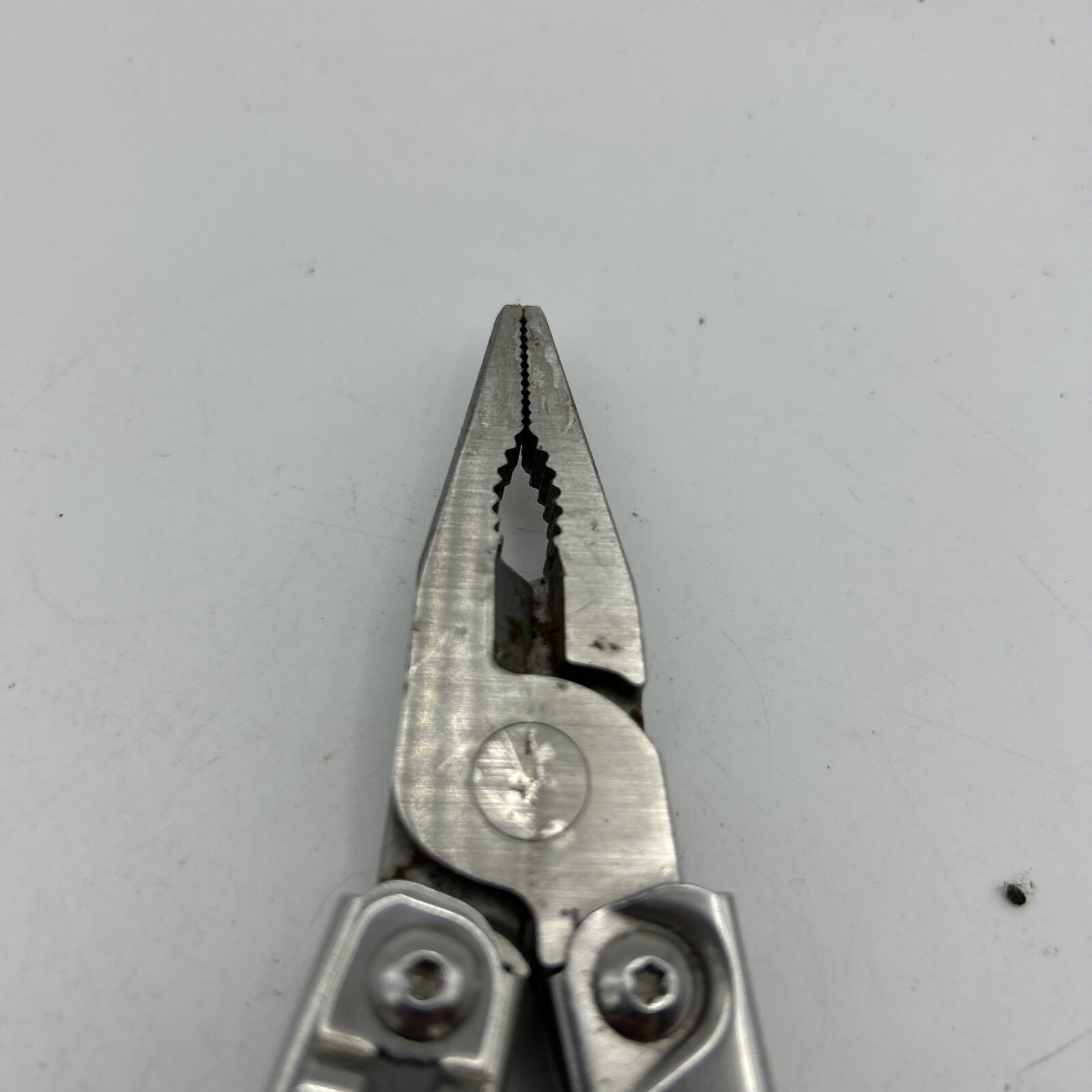 Leatherman Rev 3.8″ Stainless Steel Multi-Tool W/Carry Clip Very Good USED Tool