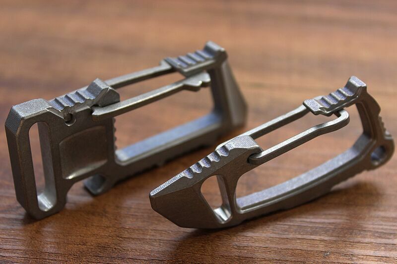 Titanium Alloy Multi-purpose Tool EDC Key Chain Hang up Carabiner Pry Bar Opener