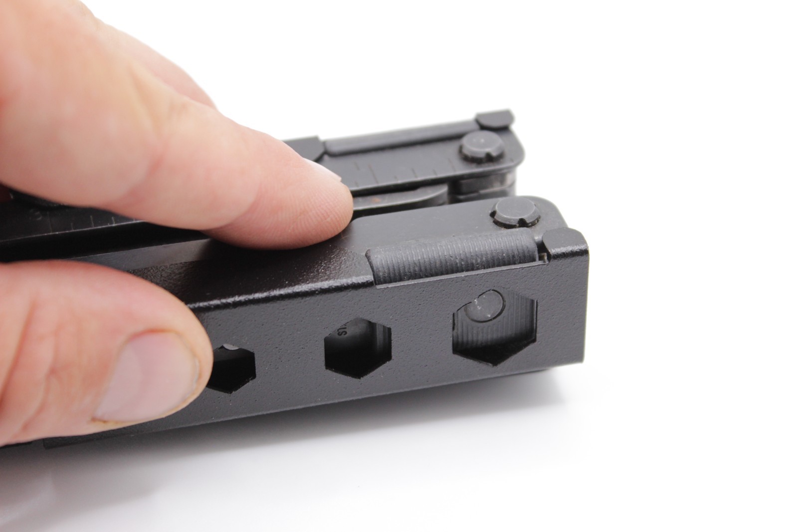 MP600 multitool sheath – designed by RAE GEAR USA – compatible with GERBER