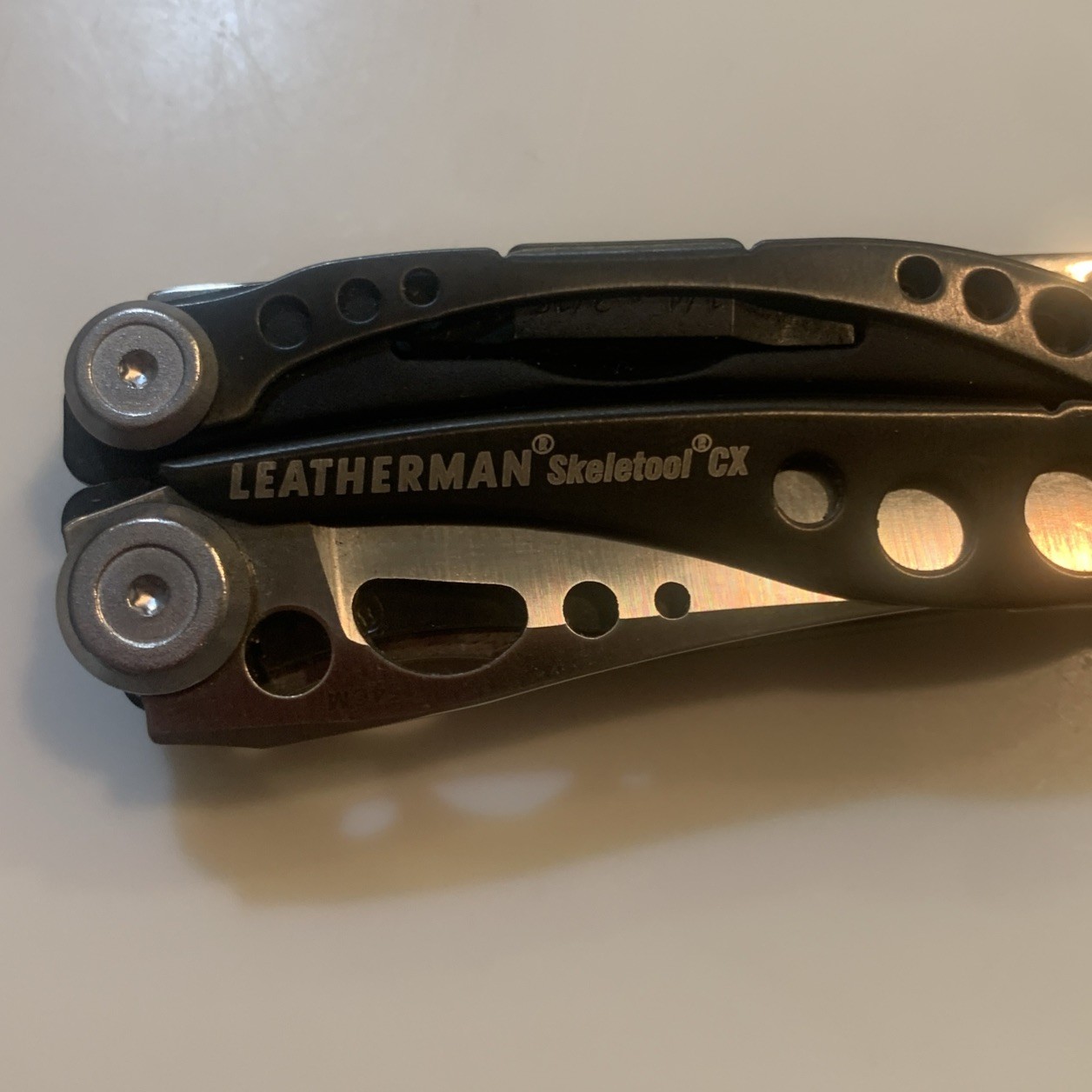 Leatherman Skeletool CX Multitool Plain Edge Knife 154CM Clean And Pristine