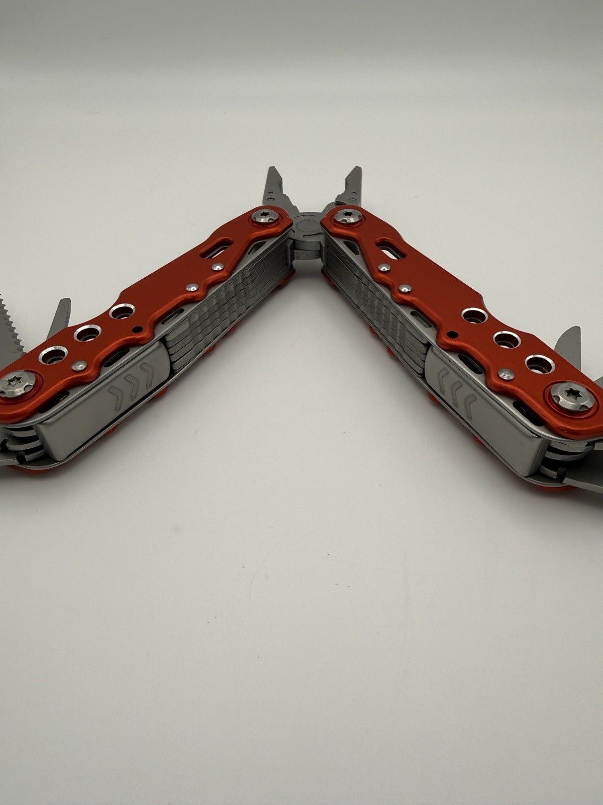 JUDY Multi‑Tool NEW – Folding Pliers Knife Screwdrivers – Compact EDC Tool