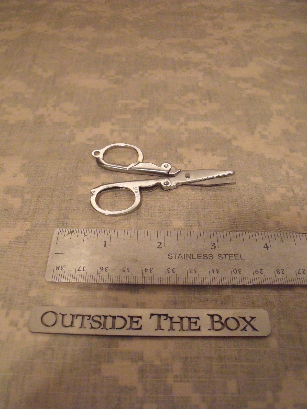 Emergency/Survival Tool: Folding Scissors 3 1/4″ Open, 1″ x 2″ Closed w/CASE