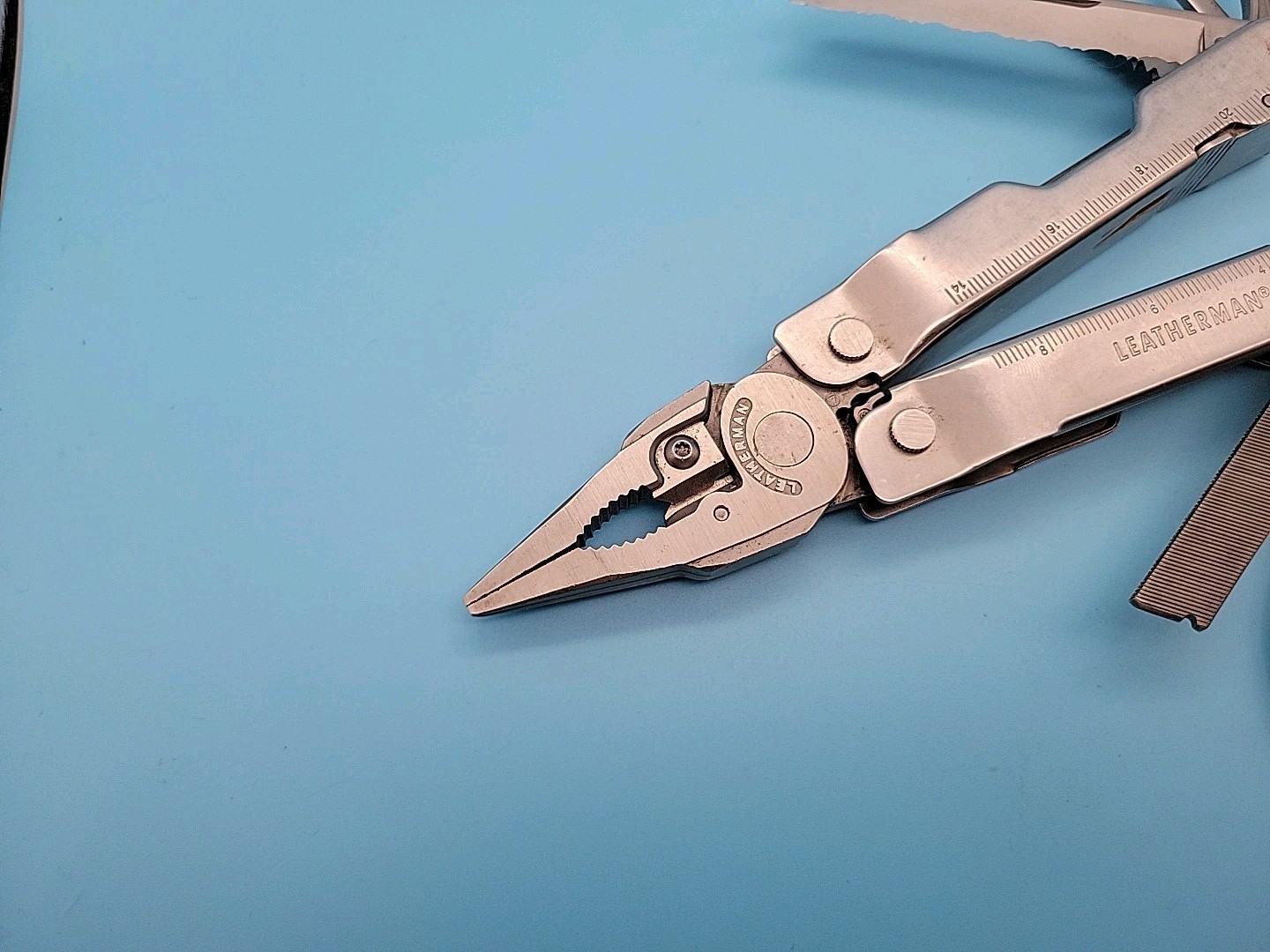 Leatherman Super Tool 300 Multi-Tool – Dated 1011 – Pliers, Knife, Saw, File