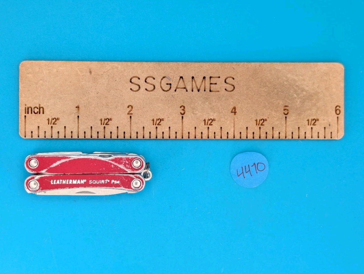 Leatherman SQUIRT PS4 Multi-Tool With Pliers Scissors Knife RED!