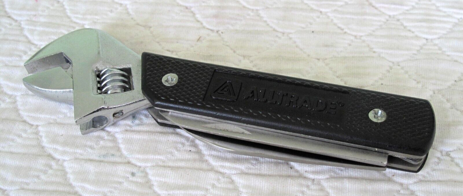 VTG Alltrade Stainless Steel 6 Multi-Tool w/Wrench & Belt Slide Case Black 6″ L