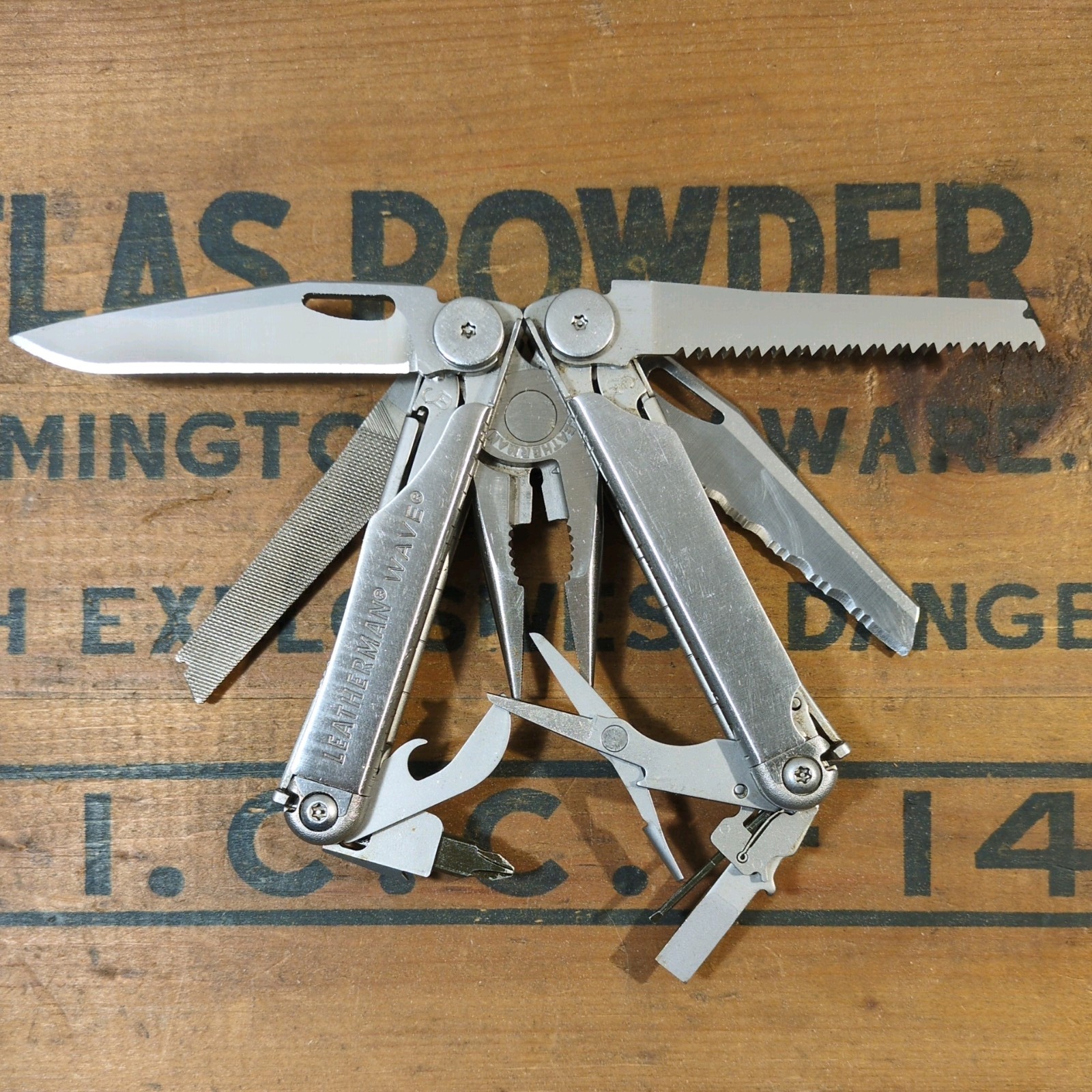 Leatherman USA Wave 2nd Generation Multi-Tool