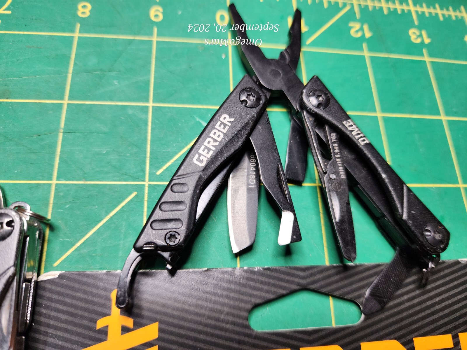 Gerber Dime multi tool x1 good-great conditions, READ the description please.