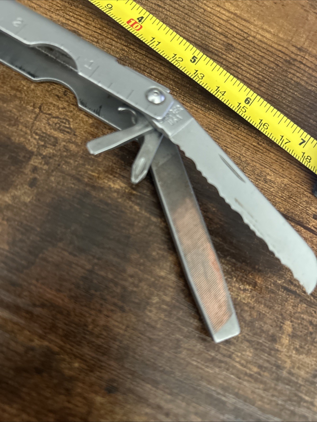 Gerber Stainless Steel Multi-Tool 7-in-1 Pliers Knife File Can Opener Ruler