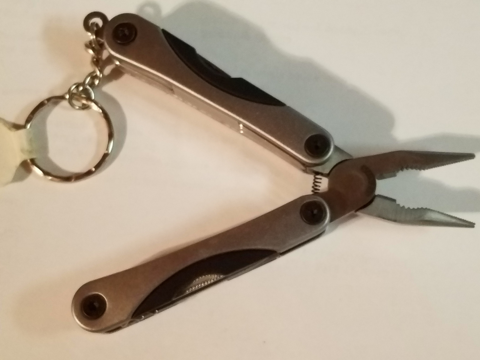 Sheffield Model # 58145 12-in-1 Keychain Multi-Tool Set (New)