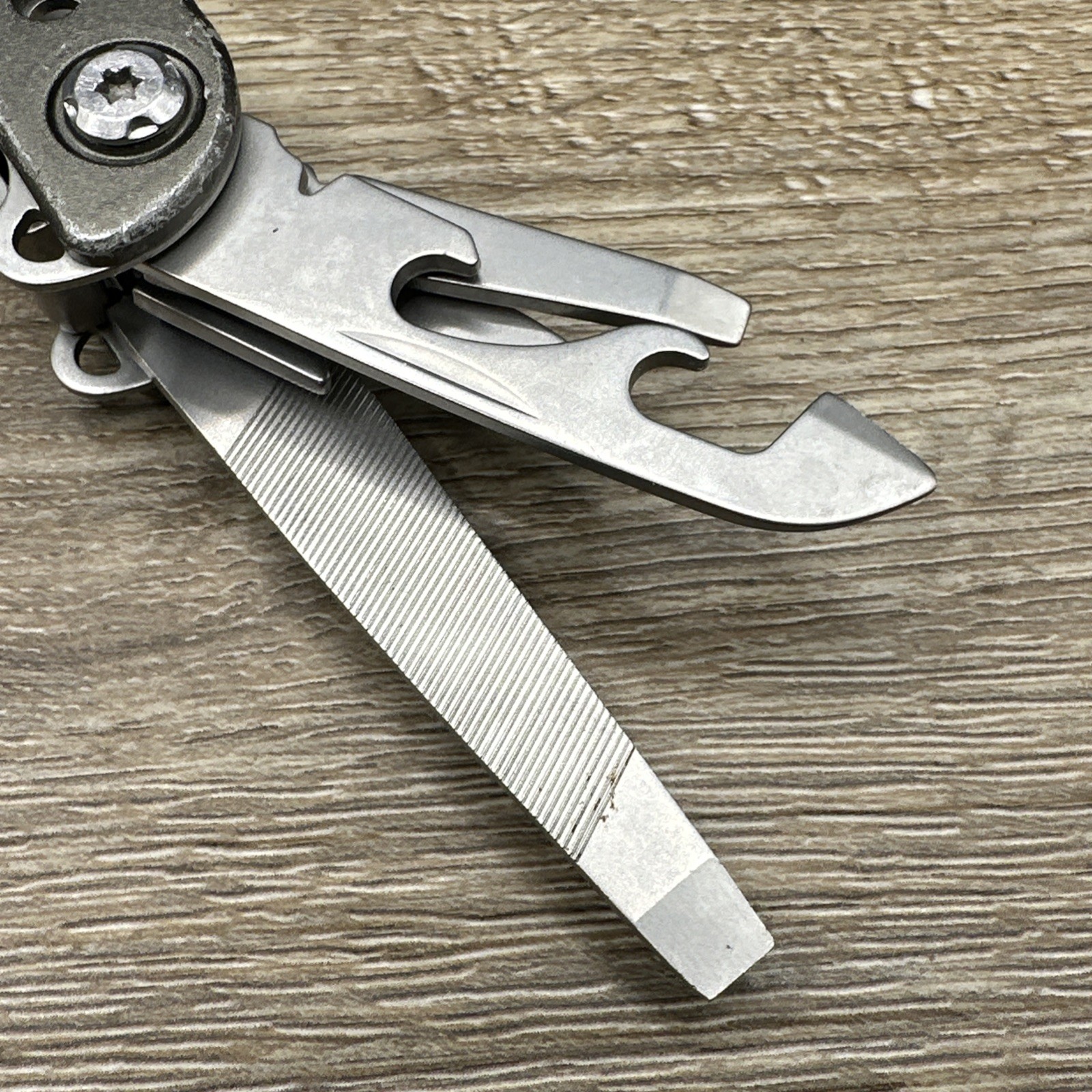 Camping & Hiking Hoffman Richter HR-100 13-In-1 Multitool Trekking Backpacking