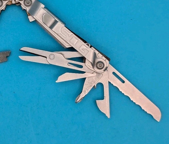 SOG PowerPint Tool Compact Lightweight Silver Multi-Tool!