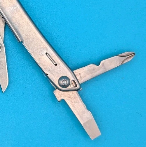 LEATHERMAN WINGMAN MULTI-TOOL! WITH SHEATH! FREE SHIPPING!