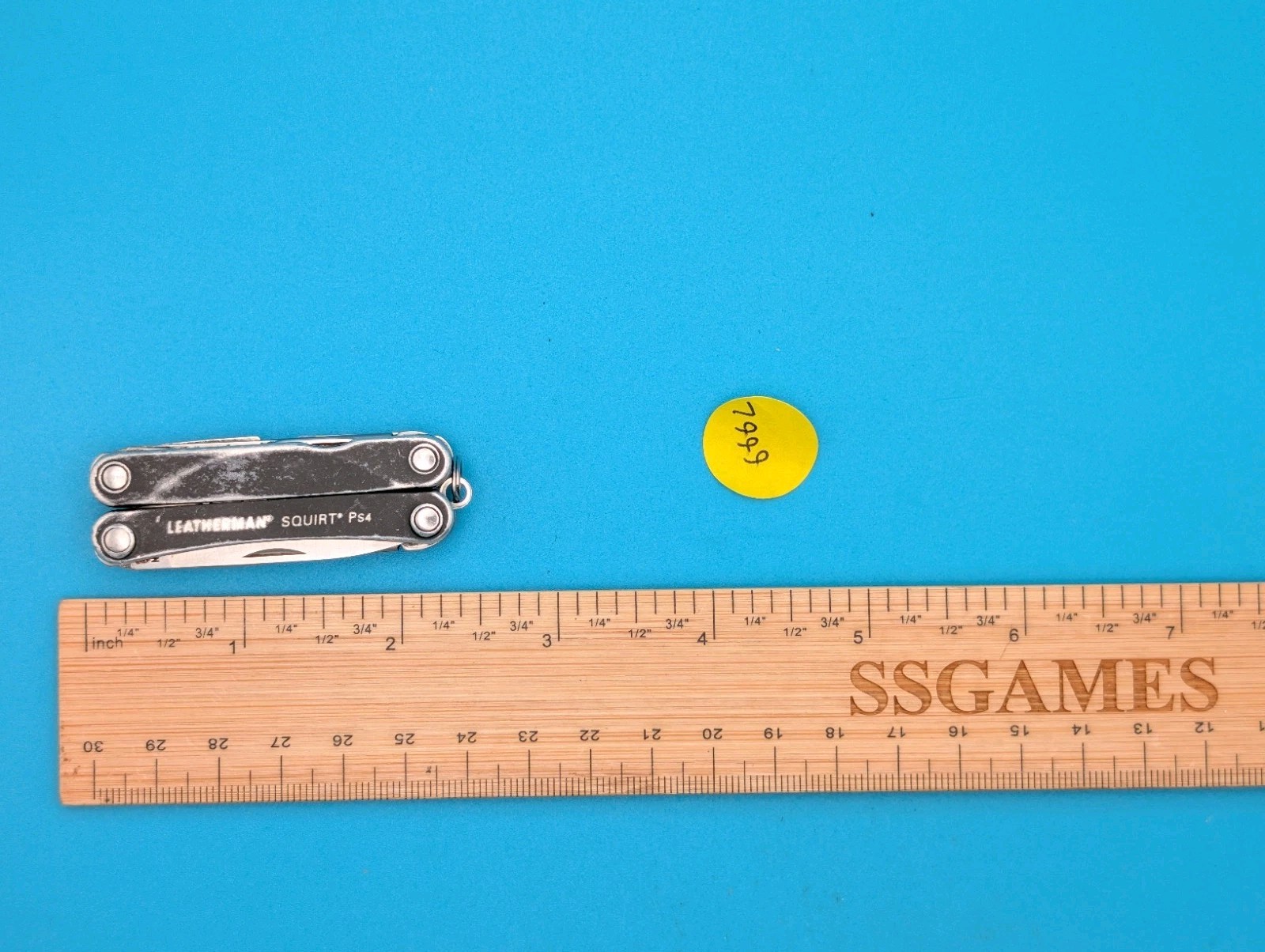 Leatherman SQUIRT PS4 Multi-Tool! BLACK! *broken scissors spring*