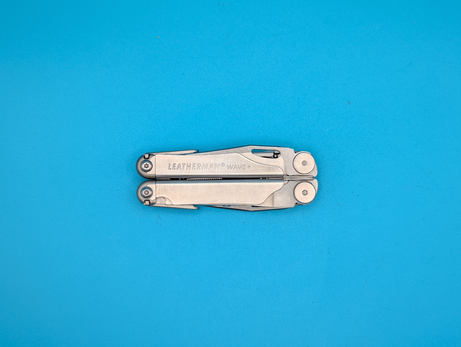 Leatherman Wave Plus + Multi-Tool! FAST SHIPPING! WITH SHEATH! EXCELLENT
