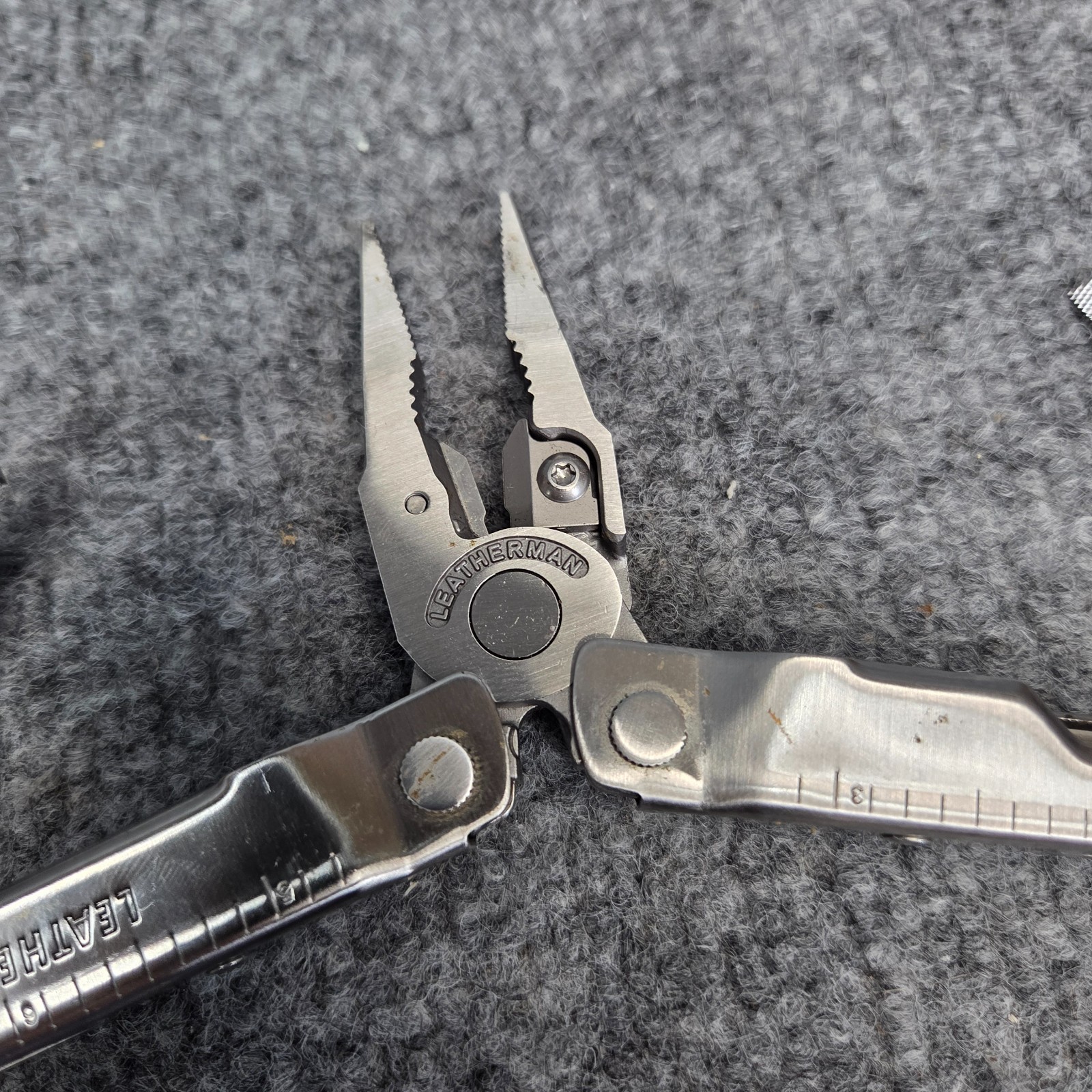 Vintage Leatherman Rebar Black with LEATHER sheath multi-tool Excellent USA