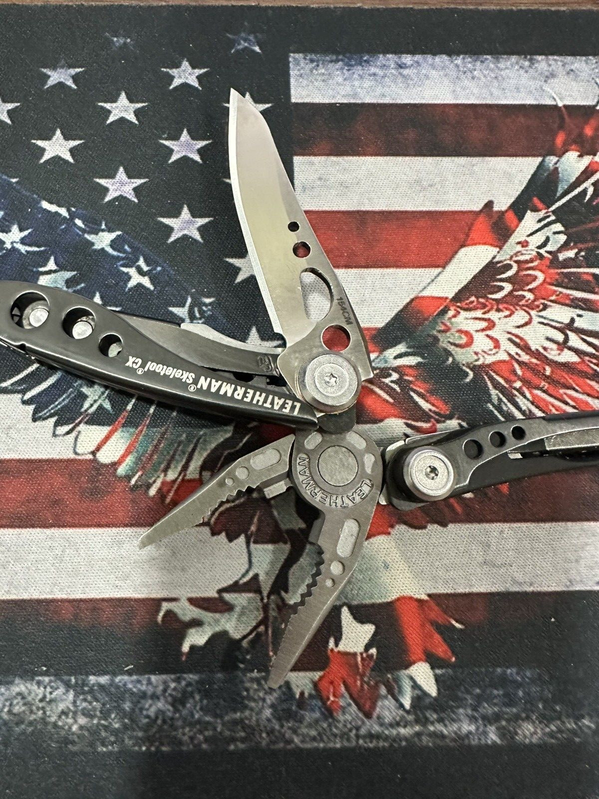 2023 Leatherman Skeletool CX MultiTool 154CM w/New Hard Nylon Sheath