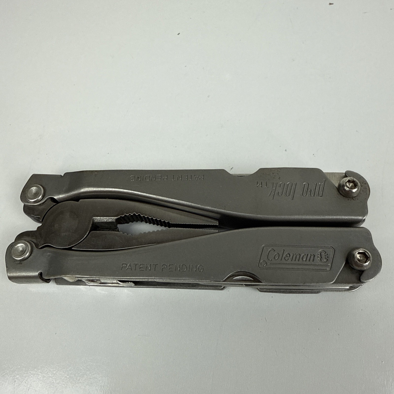COLEMAN MULTI TOOL PRO LOCK CARTRIDGE SYSTEM CASE/POUCH, EXCELLENT!