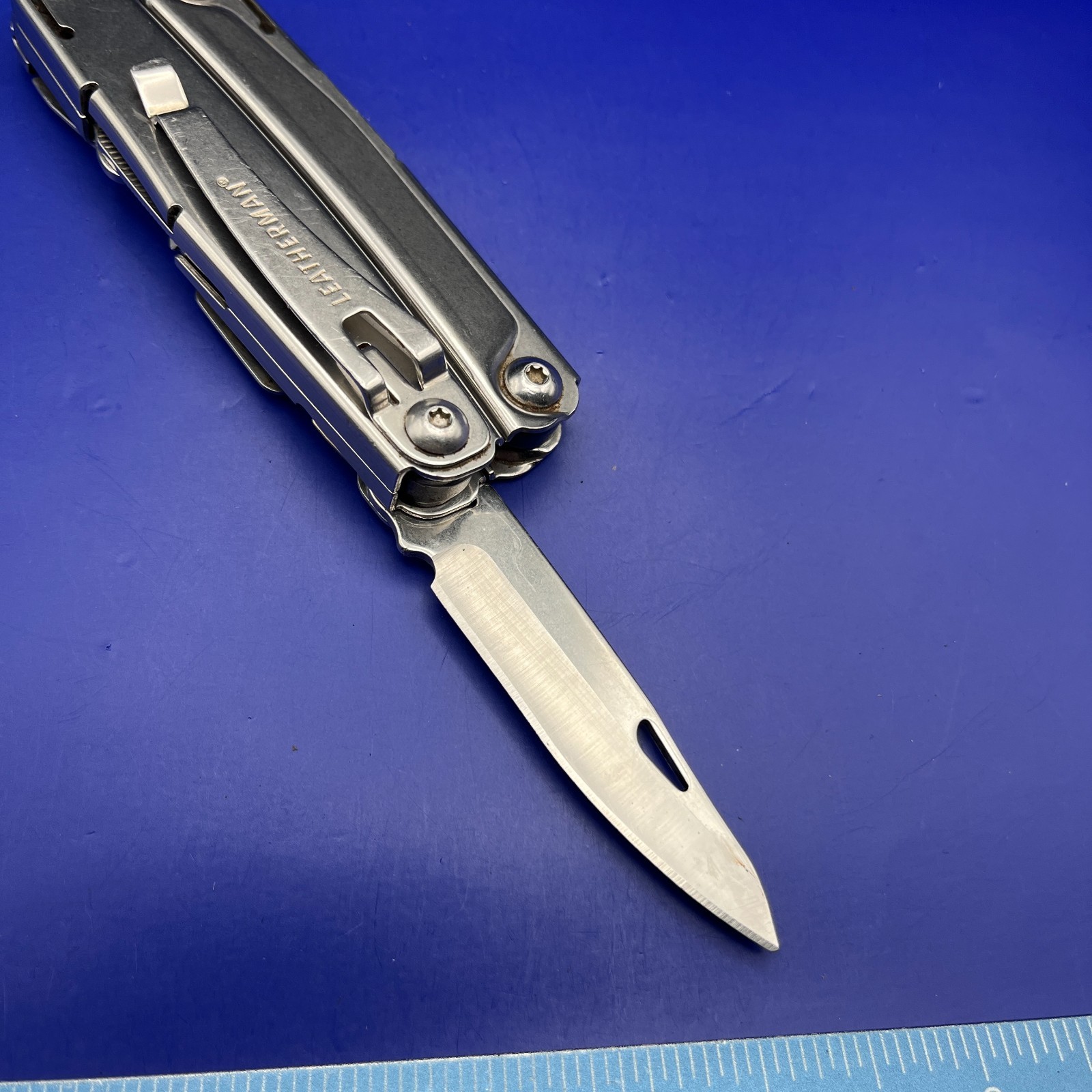Leatherman Rev Multi Tool with Knife